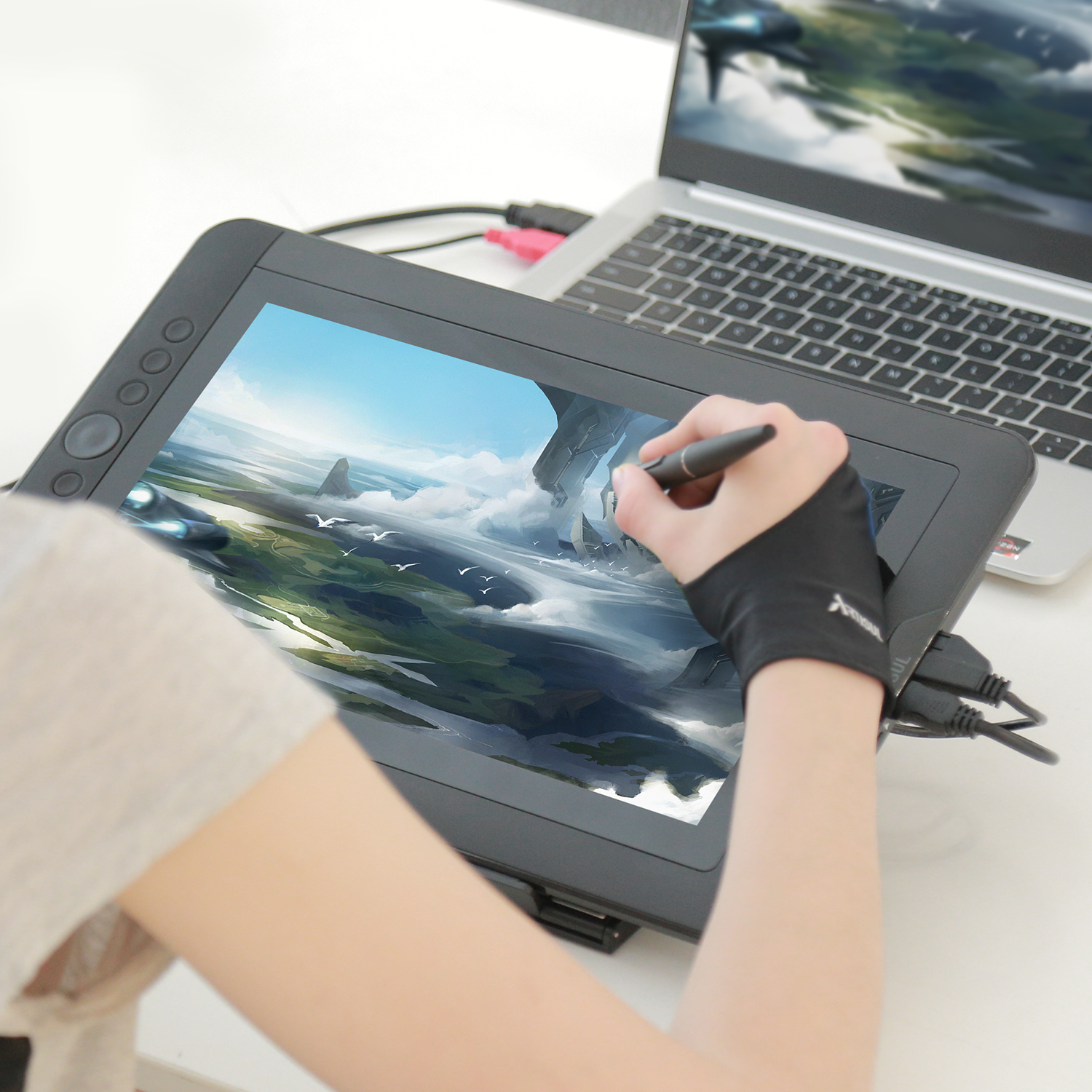 Artisul D13S 13.3-Inch Pen Display with 6 Customized Press Keys Artisul D13S 13.3-Inch Pen Display with 6 Customized Press Keys